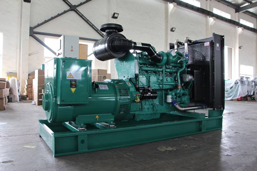 鸡东320kw康明斯柴油发电车出租组图片 鸡东320kw康明斯柴油发电车出租组图片